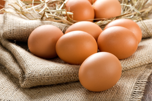 Togliere le uova dalla dieta mediterranea migliora il valore del colesterolo LDL?